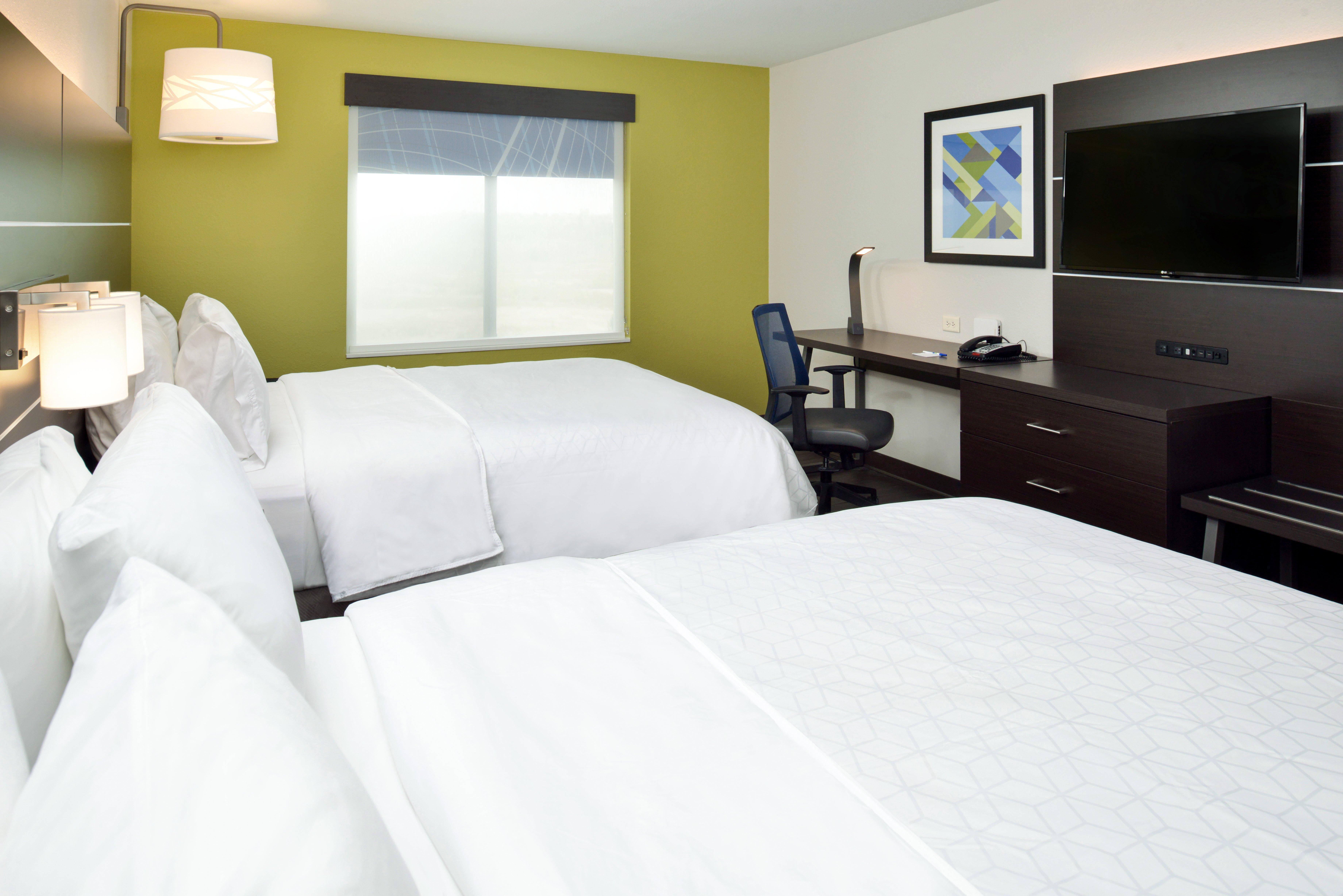 Holiday Inn Express & Suites Pueblo By Ihg Exterior photo